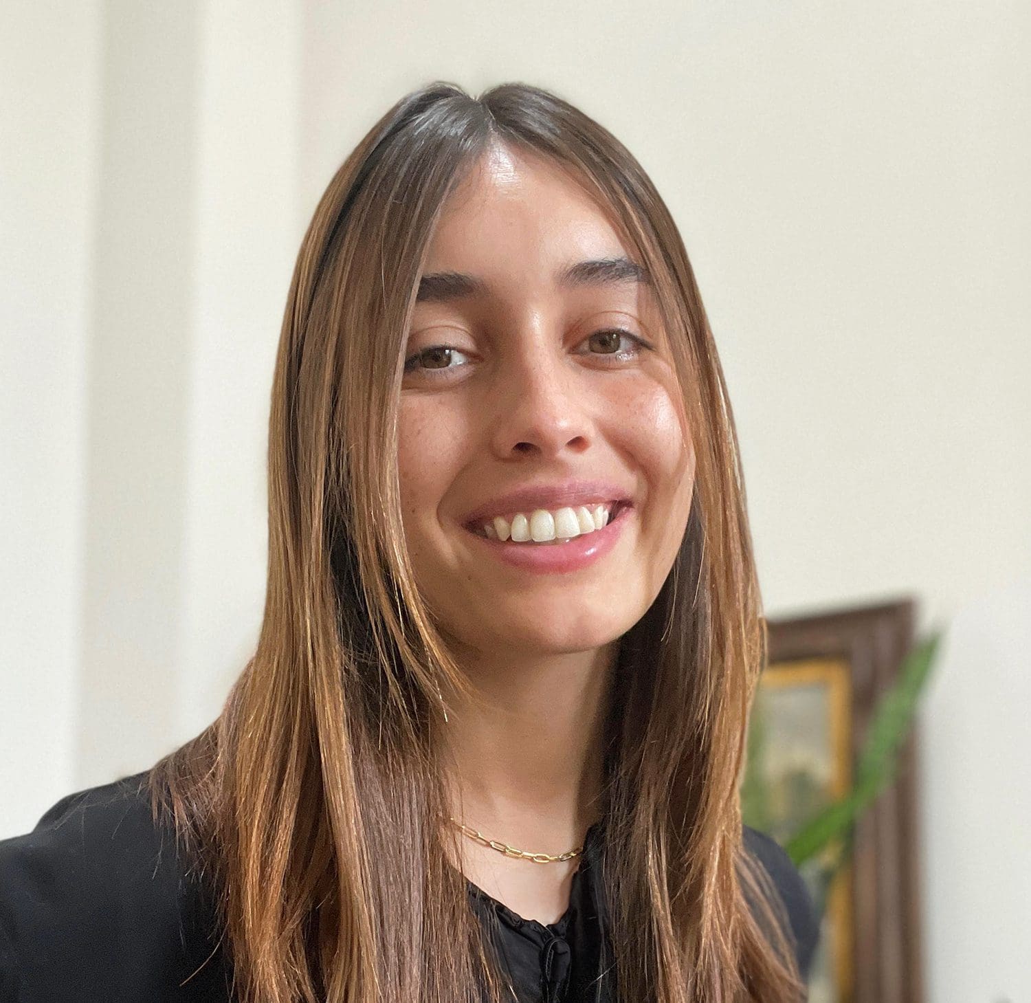 Amparo Yabar profile.